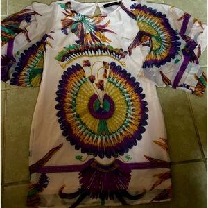 Ark & Co.
Can be used a dress or shirt
Size S
Colorful